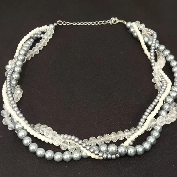 BEADED STATEMENT NECKLACE - Picture 2 of 7